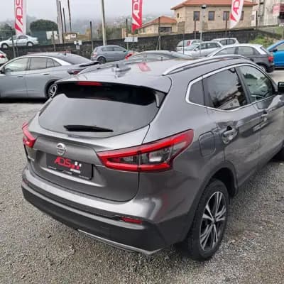 Sell Nissan Qashqai 2018 - 17650 EUR, 57000 km - AUTO.MOTO.pt