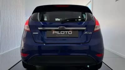 Sell Ford Fiesta 2015 - 8990 EUR, 144693 km - AUTO.MOTO.pt