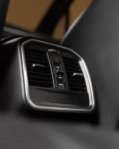 Vendo Porsche Macan 2017 - 47950 EUR, 116000 km - AUTO.MOTO.pt