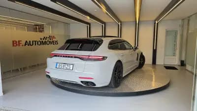 Sell Porsche Panamera Sport Turismo 2024 - 119900 EUR, 45564 km - AUTO.MOTO.pt