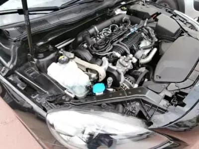 Vendo Volvo V40 2017 - 16800 EUR, 170641 km - AUTO.MOTO.pt