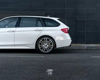 Vendo BMW 318 2016 - 23990 EUR, 113550 km - AUTO.MOTO.pt