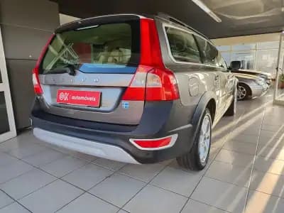 Sell Volvo XC 70 2010 - 13250 EUR, 324000 km - AUTO.MOTO.pt