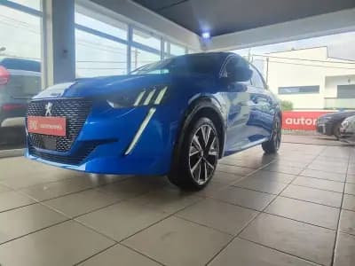 Sell Peugeot 208 2020 - 13750 EUR, 61000 km - AUTO.MOTO.pt