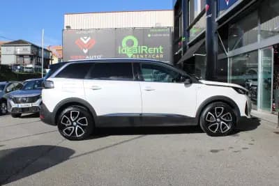 Vendo Peugeot 5008 2021 - 24900 EUR, 163348 km - AUTO.MOTO.pt