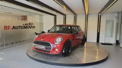 Vendo MINI One 2015 - 10900 EUR, 134360 km - AUTO.MOTO.pt