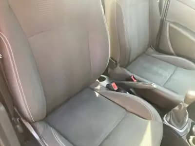 Vendo Renault Clio 2010 - 4990 EUR, 207500 km - AUTO.MOTO.pt