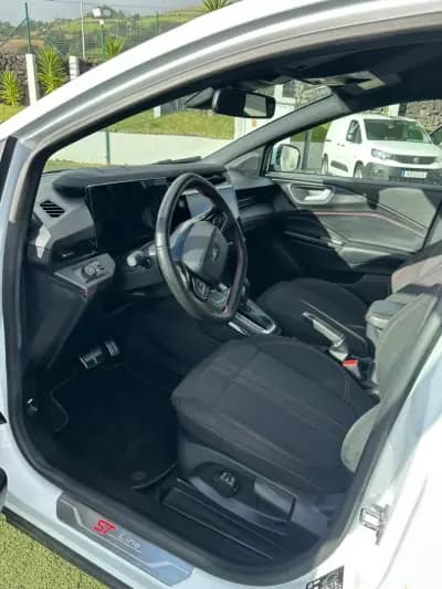 Sell Ford Puma 2024 - 24990 EUR, 13000 km - AUTO.MOTO.pt