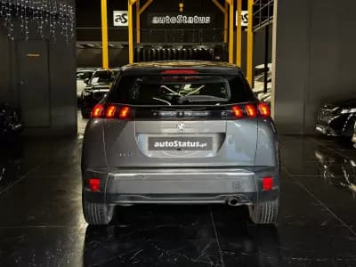 Vendo Peugeot 2008 2020 - 16990 EUR, 140450 km - AUTO.MOTO.pt