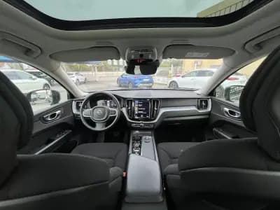Vendo Volvo XC 60 2020 - 32750 EUR, 141000 km - AUTO.MOTO.pt