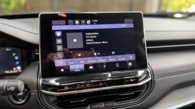 Sell Jeep Compass 2023 - 25000 EUR, 65000 km - AUTO.MOTO.pt