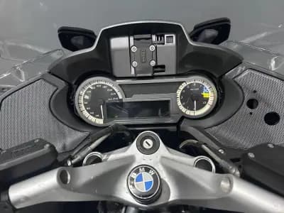 Vendo mota BMW R 12 Base 2015 - 7500 EUR, 97000 km - AUTO.MOTO.pt