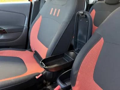 Vendo Renault Captur 2016 - 11900 EUR, 102000 km - AUTO.MOTO.pt