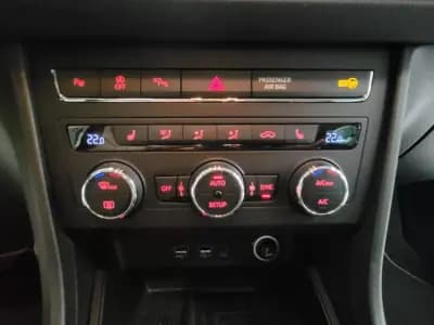 Sell SEAT Ateca 2018 - 18000 EUR, 100830 km - AUTO.MOTO.pt