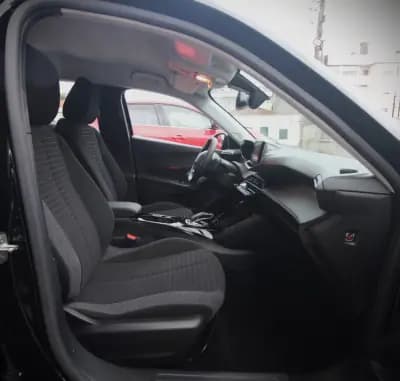 Vendo Peugeot e-2008 2020 - 19450 EUR, 41900 km - AUTO.MOTO.pt