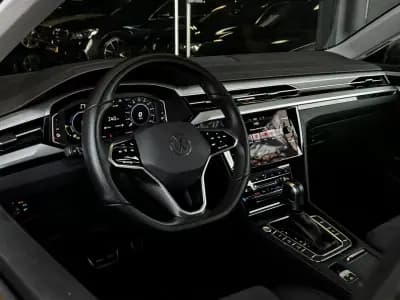 Sell Volkswagen Arteon 2023 - 31990 EUR, 45800 km - AUTO.MOTO.pt