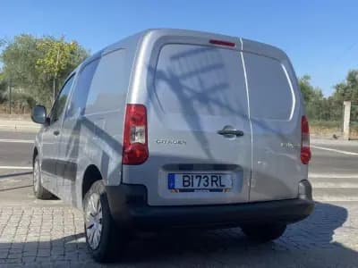 Sell Citroën Berlingo 2012 - 10900 EUR, 136846 km - AUTO.MOTO.pt