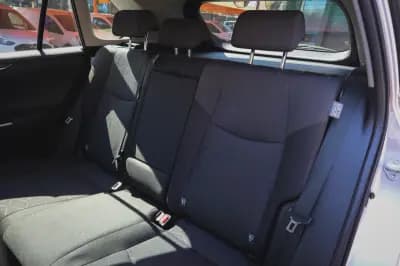 Vendo Toyota RAV4 2021 - 35980 EUR, 107200 km - AUTO.MOTO.pt