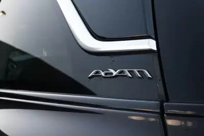 Sell Opel Adam 2017 - 11400 EUR, 77000 km - AUTO.MOTO.pt