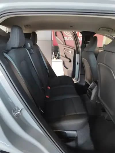 Vendo Volvo XC 40 2023 - 37650 EUR, 24400 km - AUTO.MOTO.pt