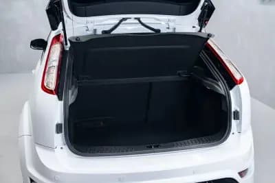 Sell Ford Focus 2009 - 44950 EUR, 132000 km - AUTO.MOTO.pt