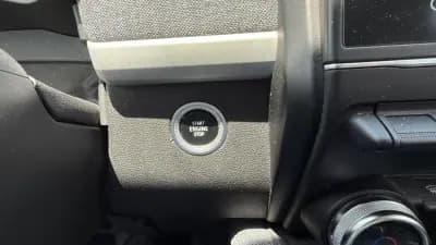 Sell Renault Zoe 2020 - 12900 EUR, 139000 km - AUTO.MOTO.pt