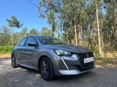 Vendo Peugeot 208 2021 - 13500 EUR, 110639 km - AUTO.MOTO.pt
