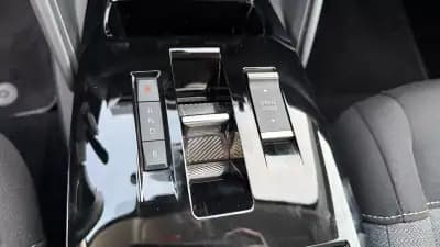 Sell Citroën e-C4 2022 - 20900 EUR, 23500 km - AUTO.MOTO.pt