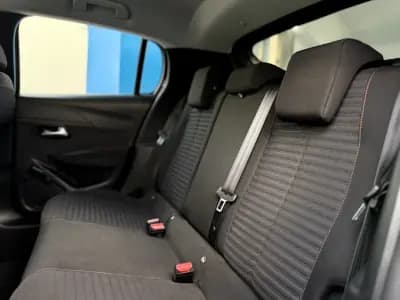 Vendo Peugeot 208 2020 - 13950 EUR, 98000 km - AUTO.MOTO.pt