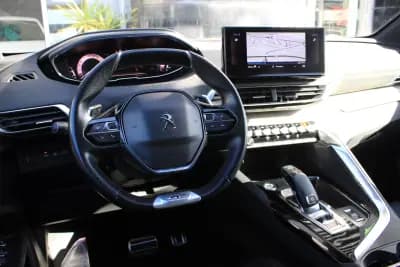 Vendo Peugeot 5008 2021 - 24900 EUR, 163348 km - AUTO.MOTO.pt