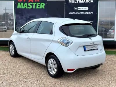 Vendo Renault Zoe 2018 - 10780 EUR, 52260 km - AUTO.MOTO.pt