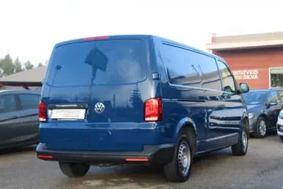 Vendo Volkswagen Transporter 2021 - 22990 EUR, 115000 km - AUTO.MOTO.pt