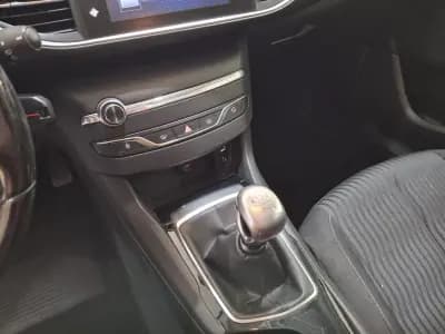 Sell Peugeot 308 SW 2017 - 10900 EUR, 178000 km - AUTO.MOTO.pt