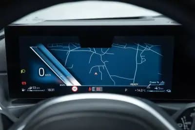 Vendo BMW 330 2023 - 43950 EUR, 44000 km - AUTO.MOTO.pt