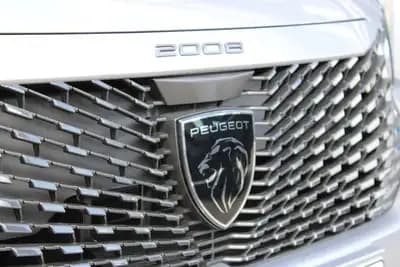 Sell Peugeot 2008 2024 - 21900 EUR, 4400 km - AUTO.MOTO.pt