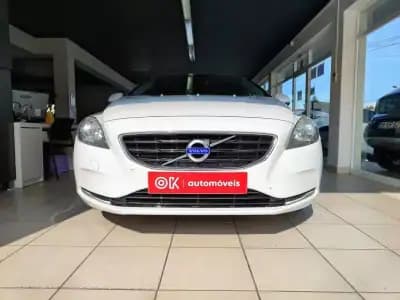 Vendo Volvo V40 2013 - 8350 EUR, 298100 km - AUTO.MOTO.pt