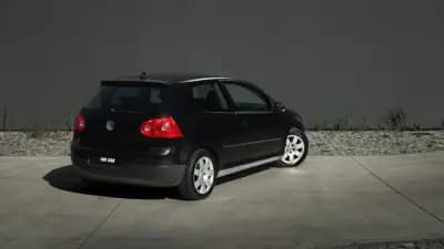 Vendo Volkswagen Golf 2008 - 8650 EUR, 199000 km - AUTO.MOTO.pt