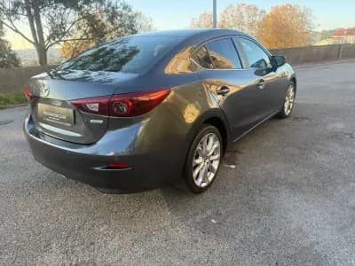 Vendo Mazda 3 2016 - 9800 EUR, 223000 km - AUTO.MOTO.pt