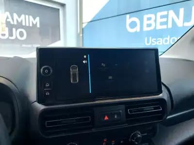 Vendo Opel Combo 2025 - 19750 EUR, 11997 km - AUTO.MOTO.pt