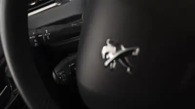 Vendo Peugeot 2008 2019 - 10850 EUR, 40800 km - AUTO.MOTO.pt