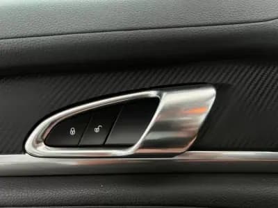 Sell Porsche Panamera 2015 - 43490 EUR, 112611 km - AUTO.MOTO.pt