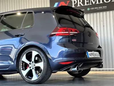 Sell Volkswagen Golf 2015 - 24990 EUR, 162000 km - AUTO.MOTO.pt