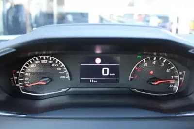 Sell Peugeot 2008 2024 - 22900 EUR, 1 km - AUTO.MOTO.pt