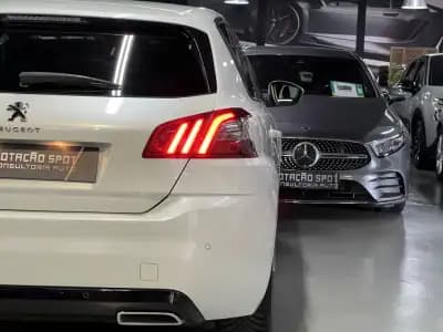 Vendo Peugeot 308 2019 - 11990 EUR, 106000 km - AUTO.MOTO.pt