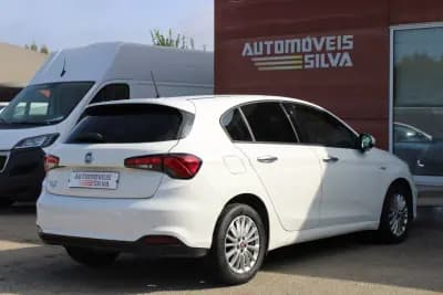 Vendo Fiat Tipo 2022 - 11990 EUR, 132000 km - AUTO.MOTO.pt