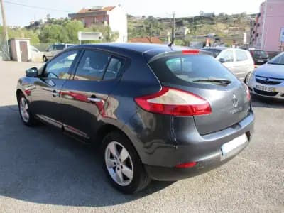 Sell Renault Mégane 2011 - 6500 EUR, 192000 km - AUTO.MOTO.pt