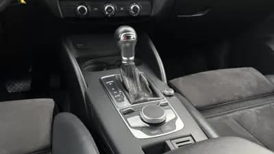 Vendo Audi A3 Sportback 2017 - 18999 EUR, 165021 km - AUTO.MOTO.pt