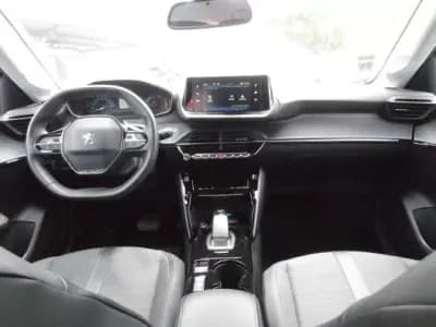 Sell Peugeot e-208 2021 - 18000 EUR, 85265 km - AUTO.MOTO.pt