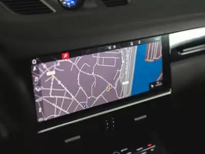 Vendo Porsche Cayenne 2018 - 59990 EUR, 119000 km - AUTO.MOTO.pt