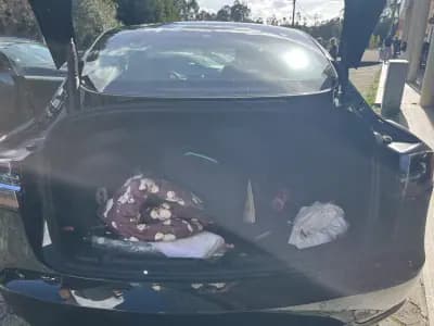 Vendo Tesla Model 3 2021 - 26900 EUR, 79000 km - AUTO.MOTO.pt